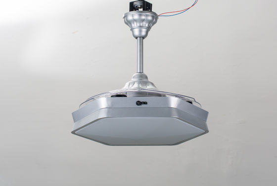 Vitesse rapide 42&quot; d'EMC lumière escamotable de fan de plafond de Dimmable avec les lames pliantes