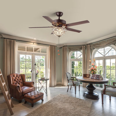 Lustre décoratif Crystal Ceiling Fan Light de l'hôtel 4100K 3600LM 5 lames de fer