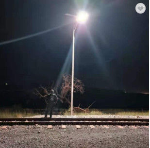 200lm 6000k à télécommande a mené la lumière d'inondation solaire